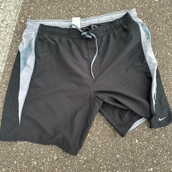 Vintage y2k Nike Swim Trunks Size ExtraLarge